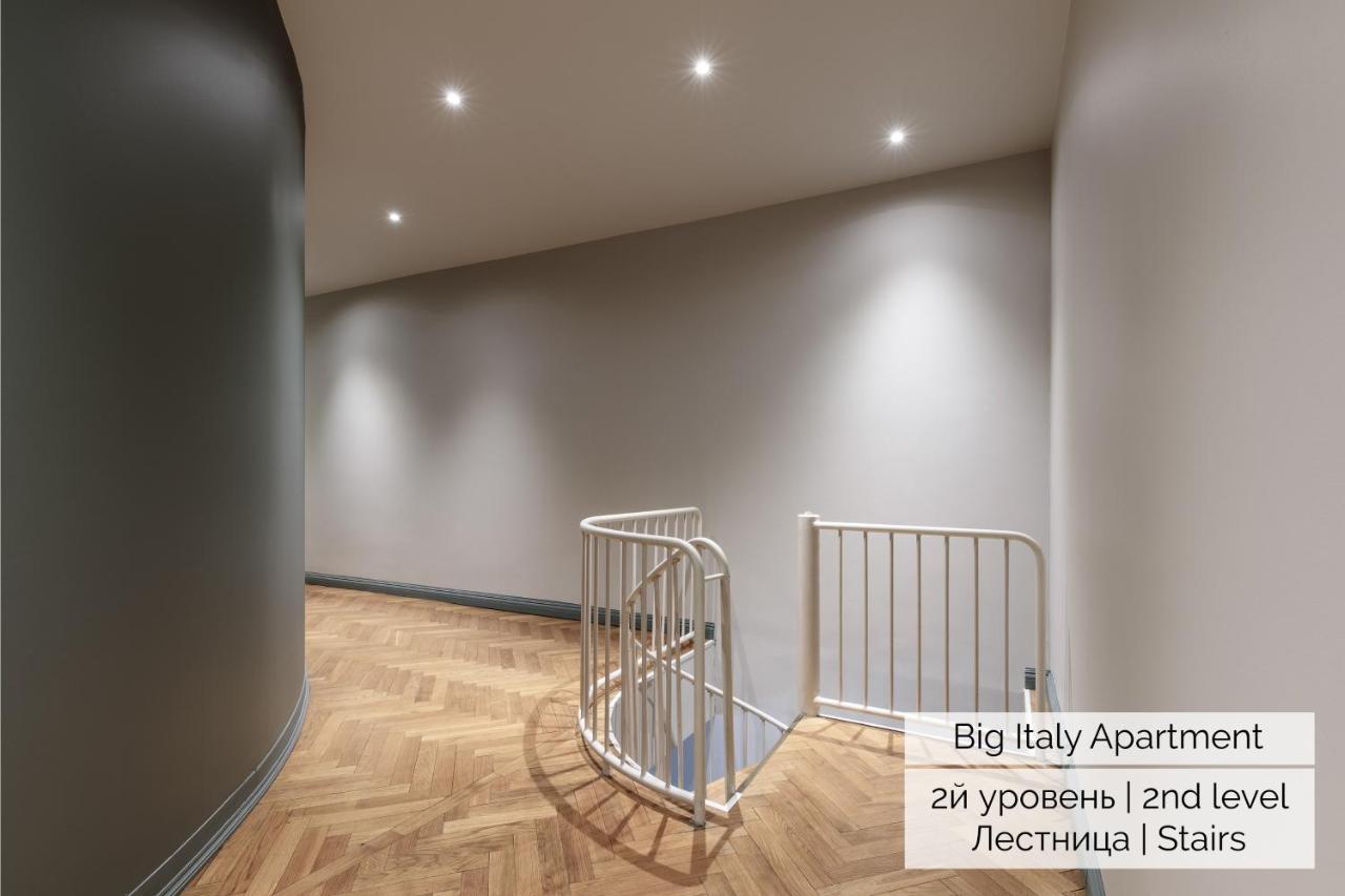 סנט פטרסבורג Duplex Italy Apartments מראה חיצוני תמונה